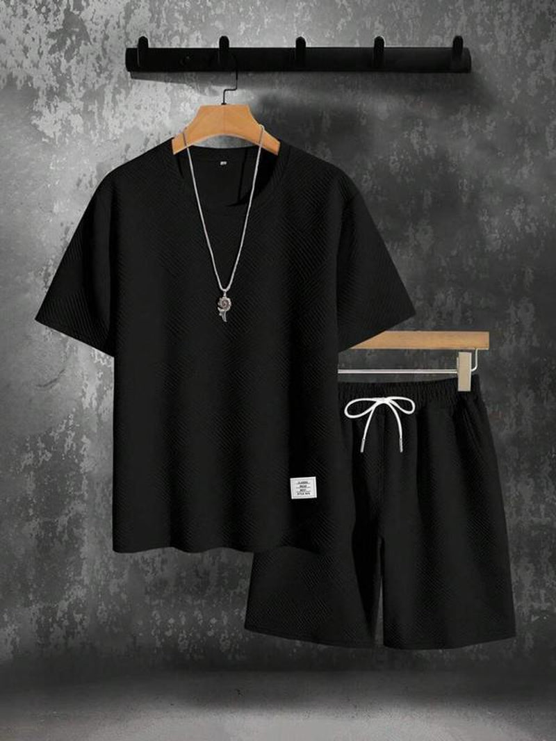 Men'S Solid Color Textured Letter Patched Crewneck Shortsleeve Tee & Drawstring Waist Shorts Set, Regular Fit Casual Fashion Short Sleeve T-Shirt & Pocket Track Shorts, Men'S Summer Clothes for Daily Wear, Womenswear, Summer Outfit Set, Clothing Sets
