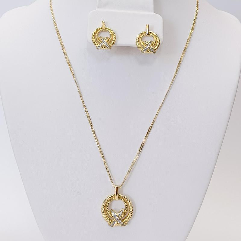 Chain Set Whith Bracelets and Earring of Different Styles