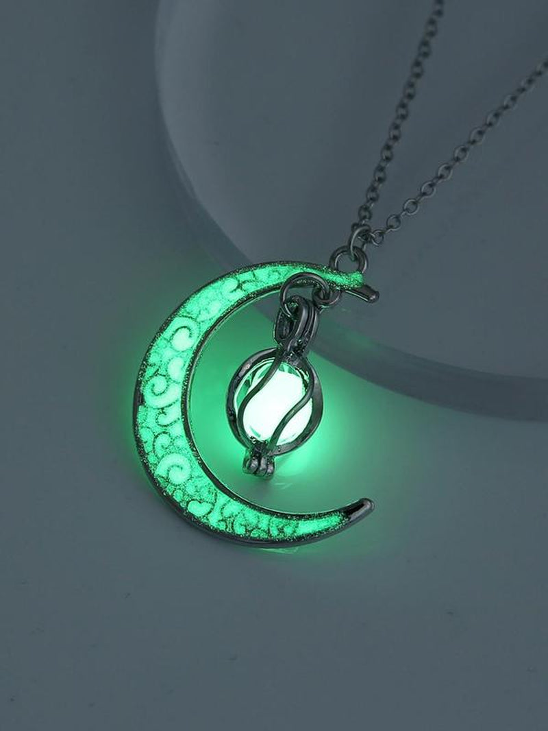 Women'S Glow in the Dark Moon Resin Pendant Necklace, Adjustable Zinc Alloy Necklace, Fashion Glowing Jewelry Accessories as Gift without Box, Tarnish Resistant Necklace