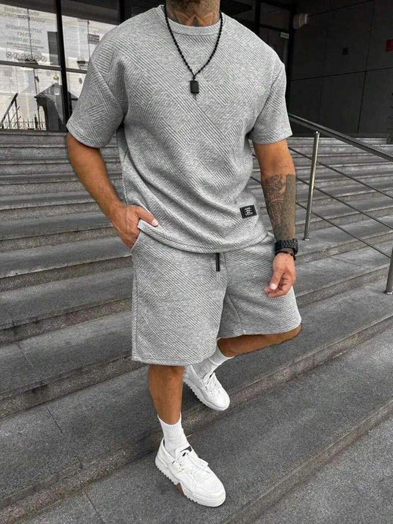 Men'S Solid Color Textured Letter Patched Crewneck Shortsleeve Tee & Drawstring Waist Shorts Set, Regular Fit Casual Fashion Short Sleeve T-Shirt & Pocket Track Shorts, Men'S Summer Clothes for Daily Wear, Womenswear, Summer Outfit Set, Clothing Sets